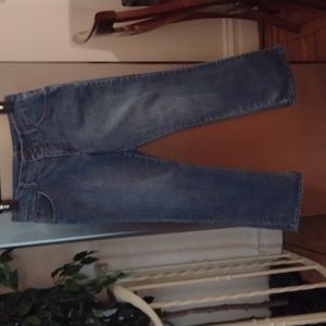 Jeanstar dark denim boot cut jeans.🥰